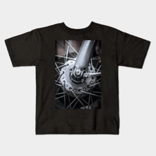 Norton Wheel hub Portrait Kids T-Shirt